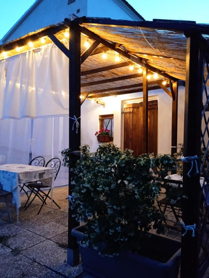 Mondavio Sotto L'Ulivo Bed & Breakfast エクステリア 写真