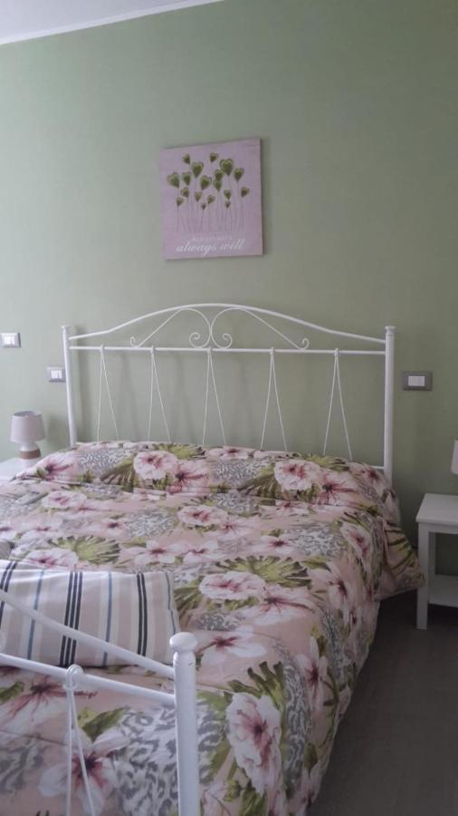 Mondavio Sotto L'Ulivo Bed & Breakfast エクステリア 写真