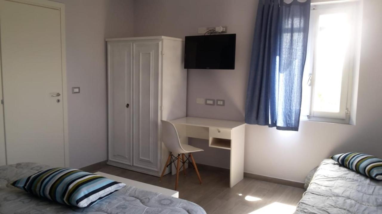 Mondavio Sotto L'Ulivo Bed & Breakfast エクステリア 写真